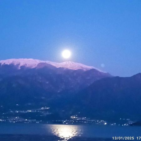 Casa Caterina - Riva Di Solto - Iseo Lake Buitenkant foto