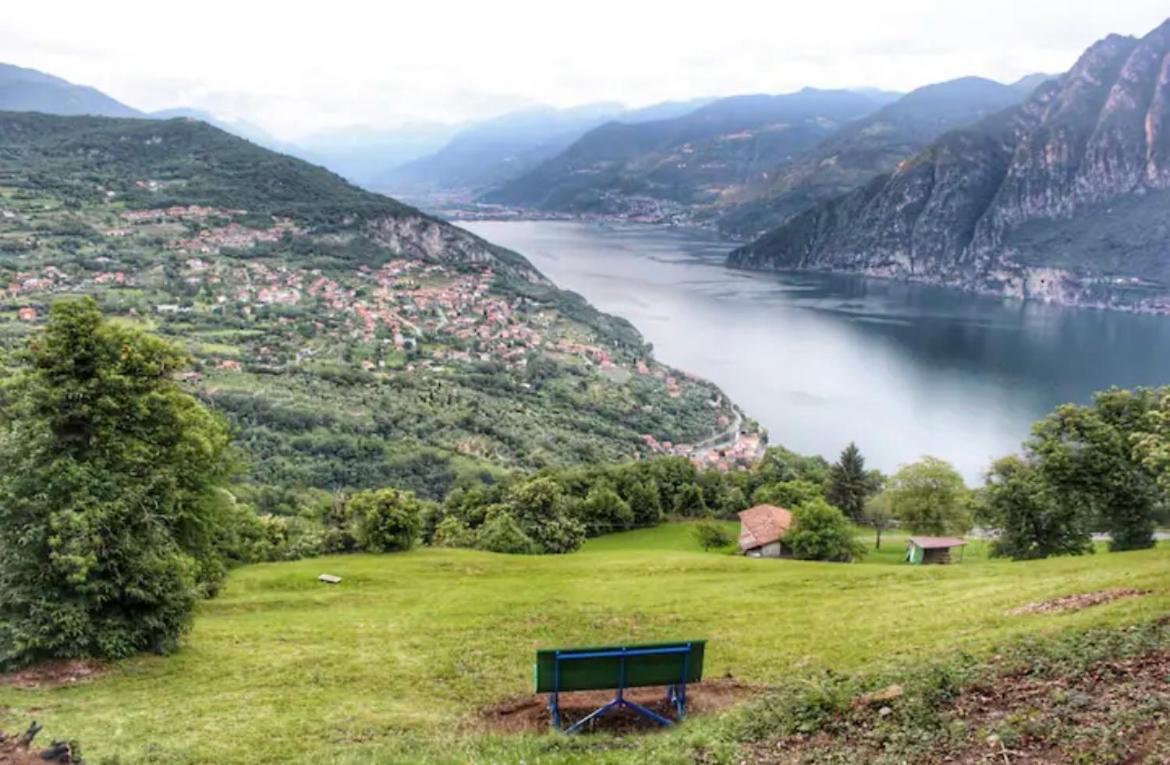 Casa Caterina - Riva Di Solto - Iseo Lake Buitenkant foto