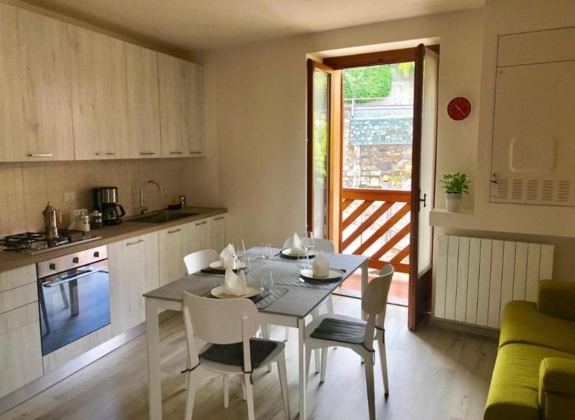 Casa Caterina - Riva Di Solto - Iseo Lake Buitenkant foto
